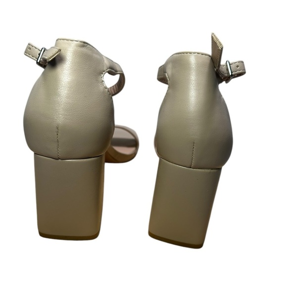 New Journee Collection VALENNCIA STRAPPY HEELS IN COOL SHADES Size 8 - Picture 3 of 5